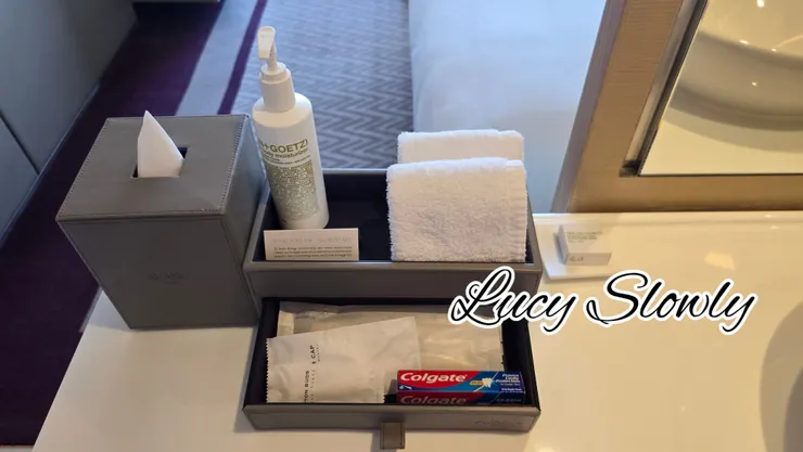 雙人河景房備品