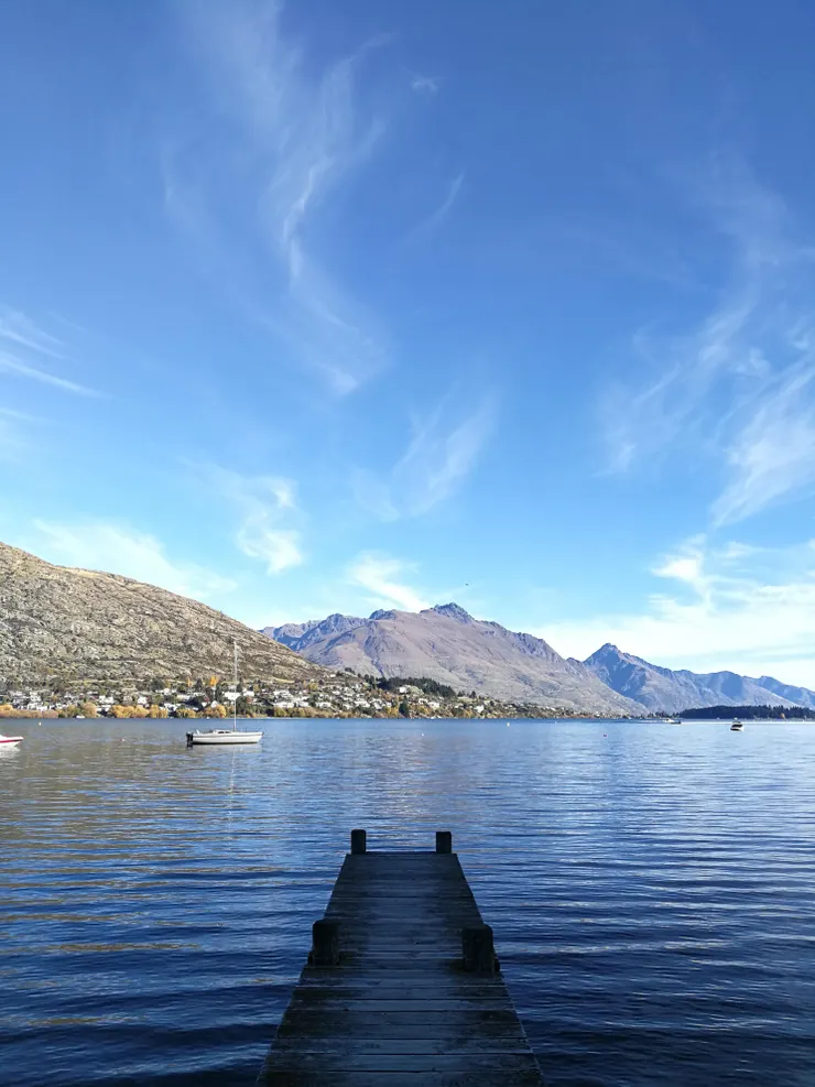 Frankton Beach 附近的小碼頭
