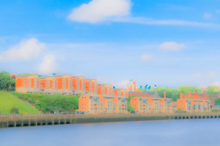 泰恩河畔的建築物