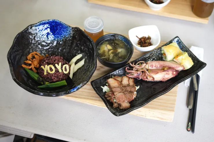 充滿新屋在地特的鹹醢飯