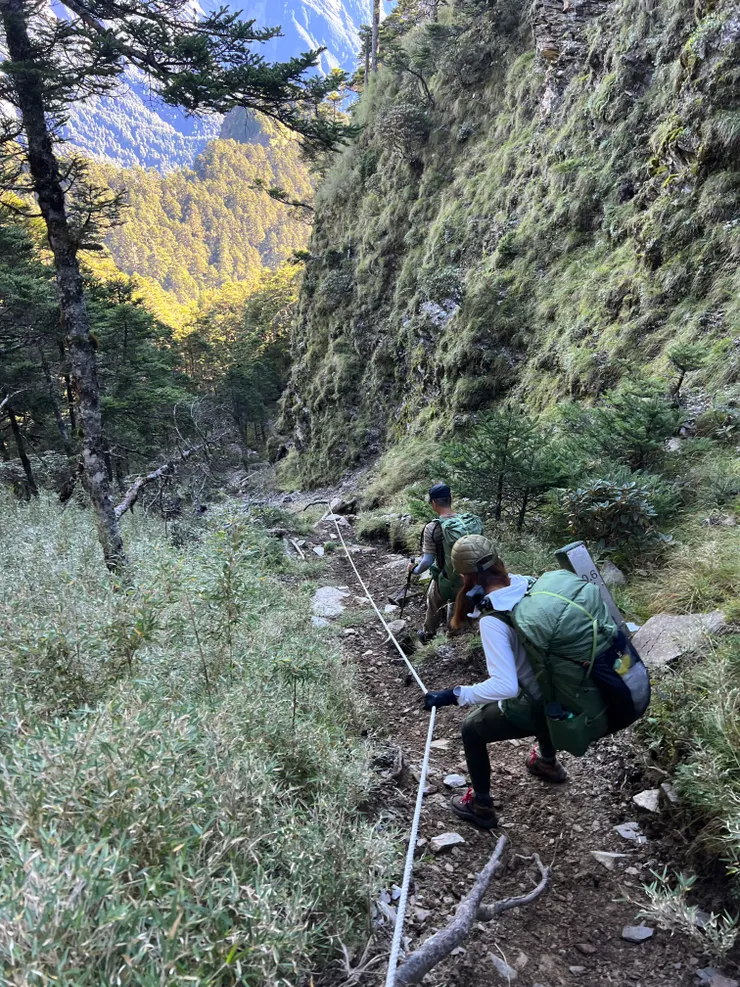 接著往鋸齒連峰。