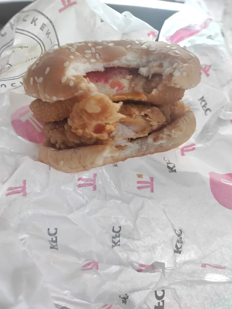 松露起司圈咔啦雞腿堡