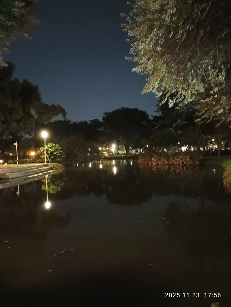 冬未來晚色天寒