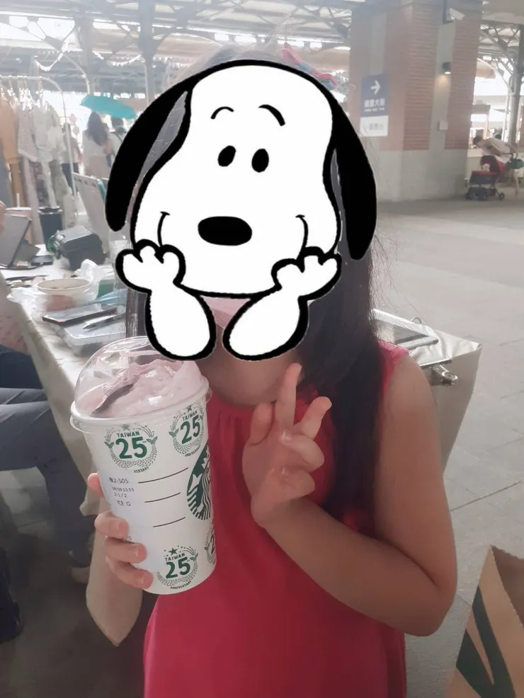 照片上傳有經過小女主角蓋手印同意XD