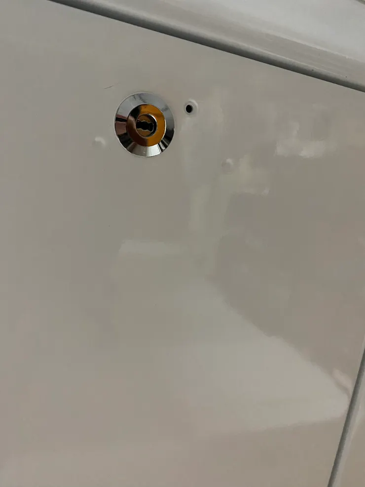 鎖頭也換新了，不過非原裝