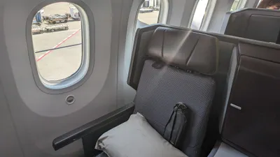 用ANA哩程飛曼谷！長榮商務艙精緻日餐體驗