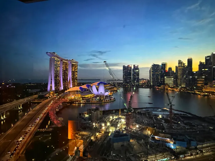 你想不想看著這樣的夜景下班（或加班🤣