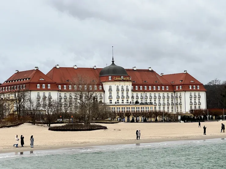Sofitel Grand Sopot位在索波特美麗海灣身後的金色招牌飯店 還是二戰時希特勒的指揮中心