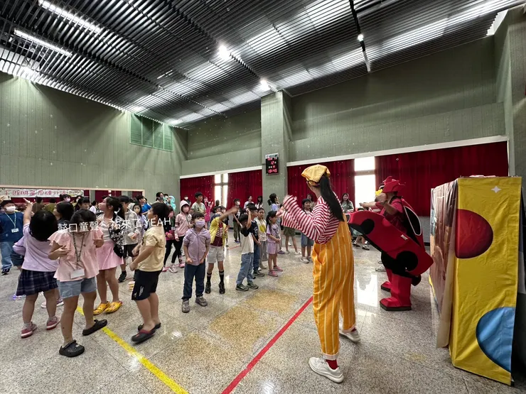 孩子們很喜愛泡泡！