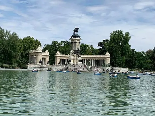 西班牙馬德里 山城托雷多三天兩夜~