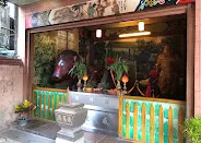 赤兔馬與牽馬校尉（圖片截圖於網路）