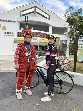 下賓朗的孫大山(合影)是前監察院副院長孫大川的兄長，非常慈善謙和