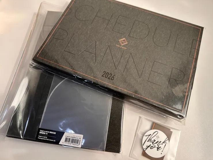 TAKE A NOTE 2026 外包裝 