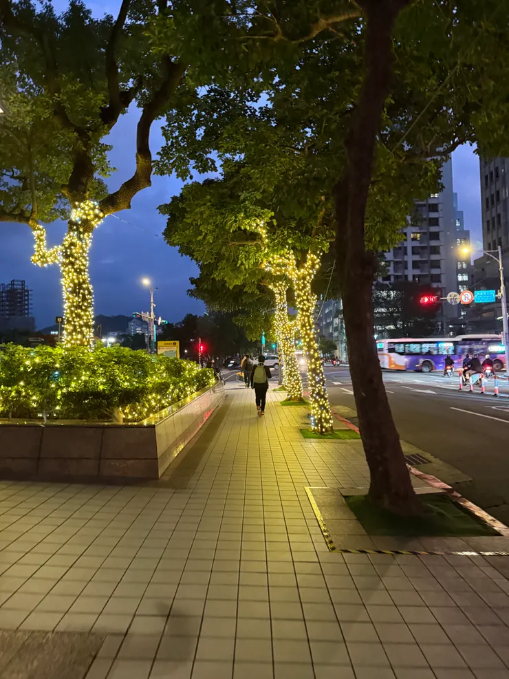 2025/12/11 下班風景