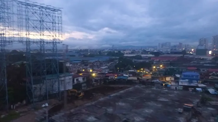 凌晨出發，天色漸亮