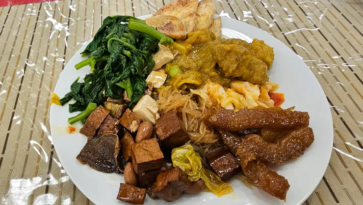 佛陀紀念館的素食自助餐相當美味!都是我愛吃的菜色!