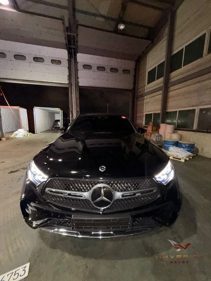 Mercedes-Benz GLC300 Coupe 外匯車代購進度分享，從完款交車到裝櫃出口，全流程高效率執行，展現專業代購與細節把關的重要性。