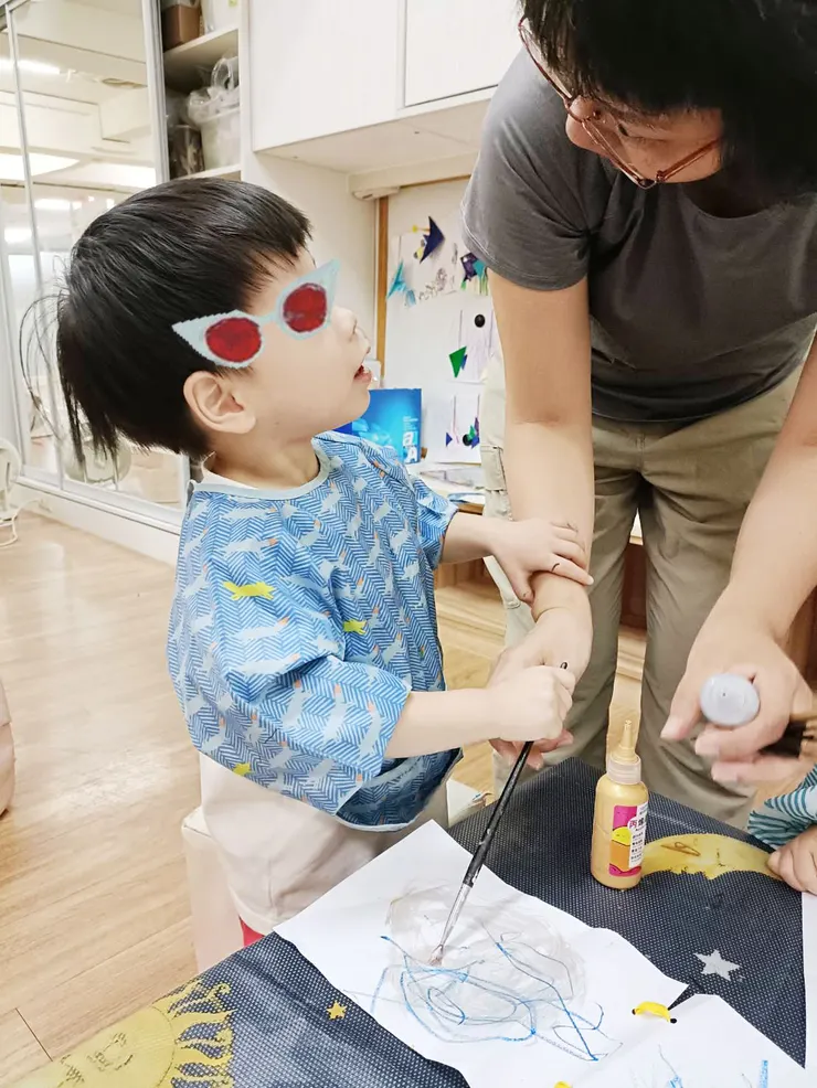 讓孩子畫更要讓孩子表達