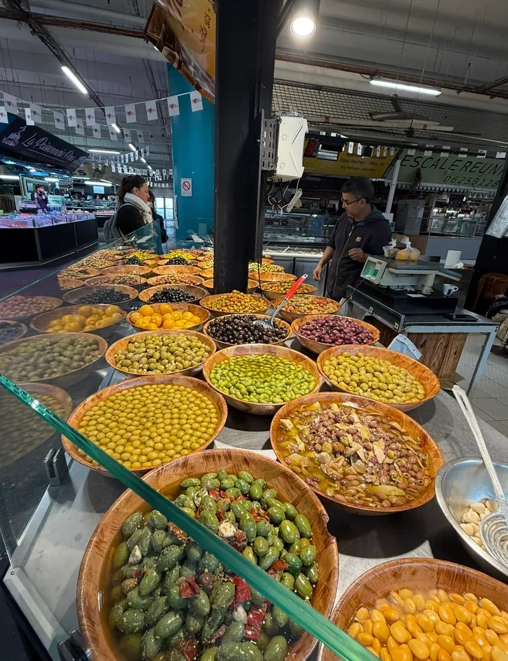 好多種口味的橄欖