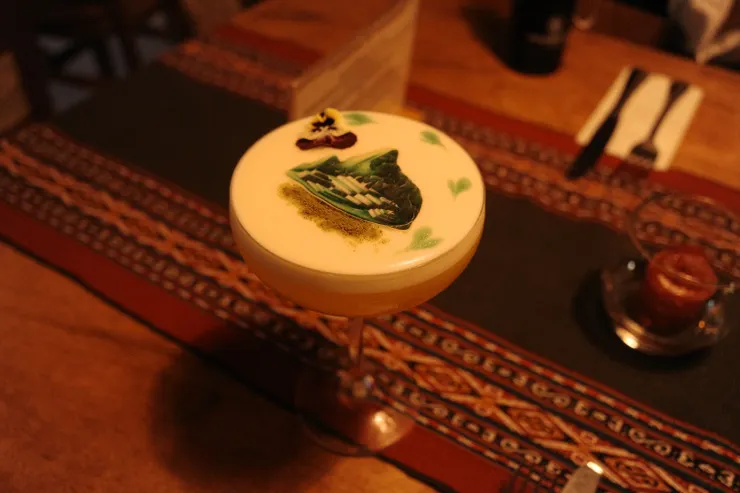 有馬丘比丘拉花圖案的Pisco Sour
