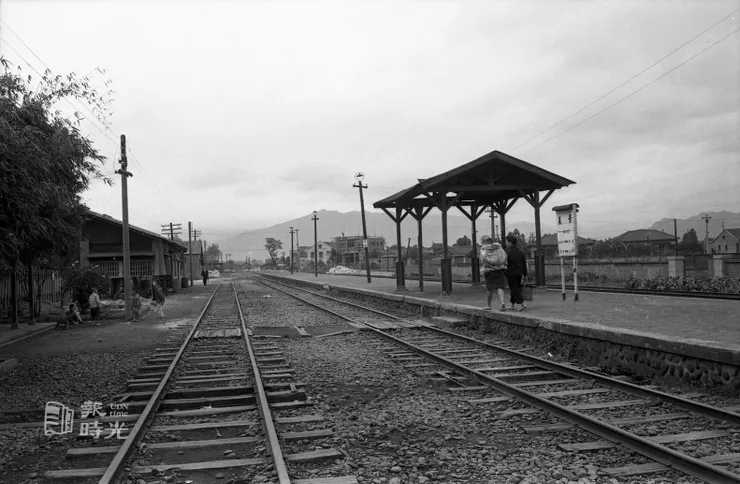 1998-07-20聯合報39版鄉情景美月台(圖片來源:百年軌跡~新店鐵路紀念特展暨數位資料庫網站)