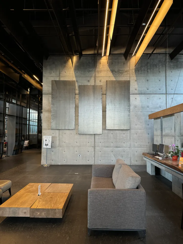 具有神秘元素的壁畫