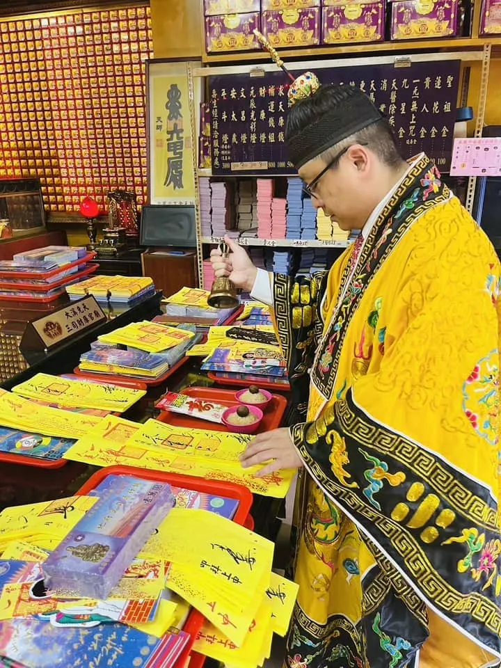 每場法會都爆滿,現場辦理和網路委託院長辦理的信眾