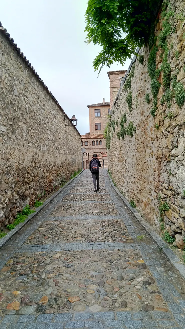 漫步在迷人的古城區