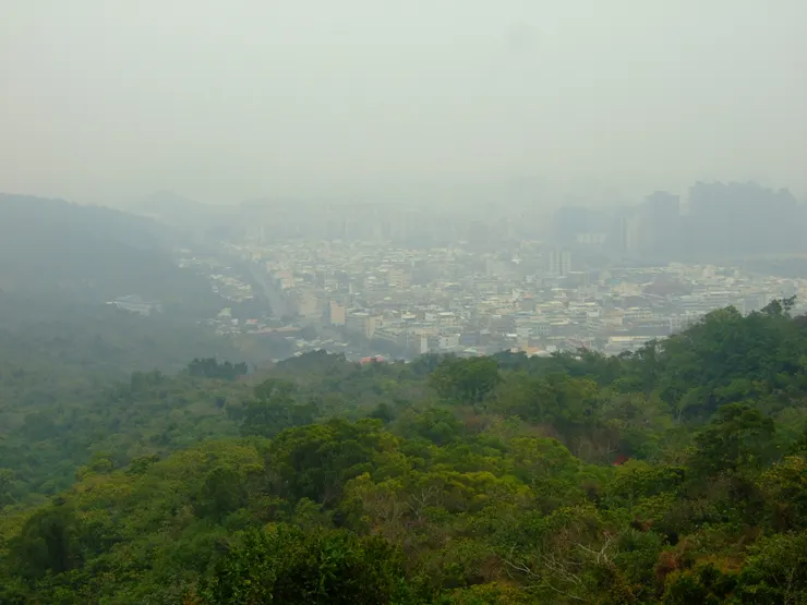 壽山俯瞰高雄市