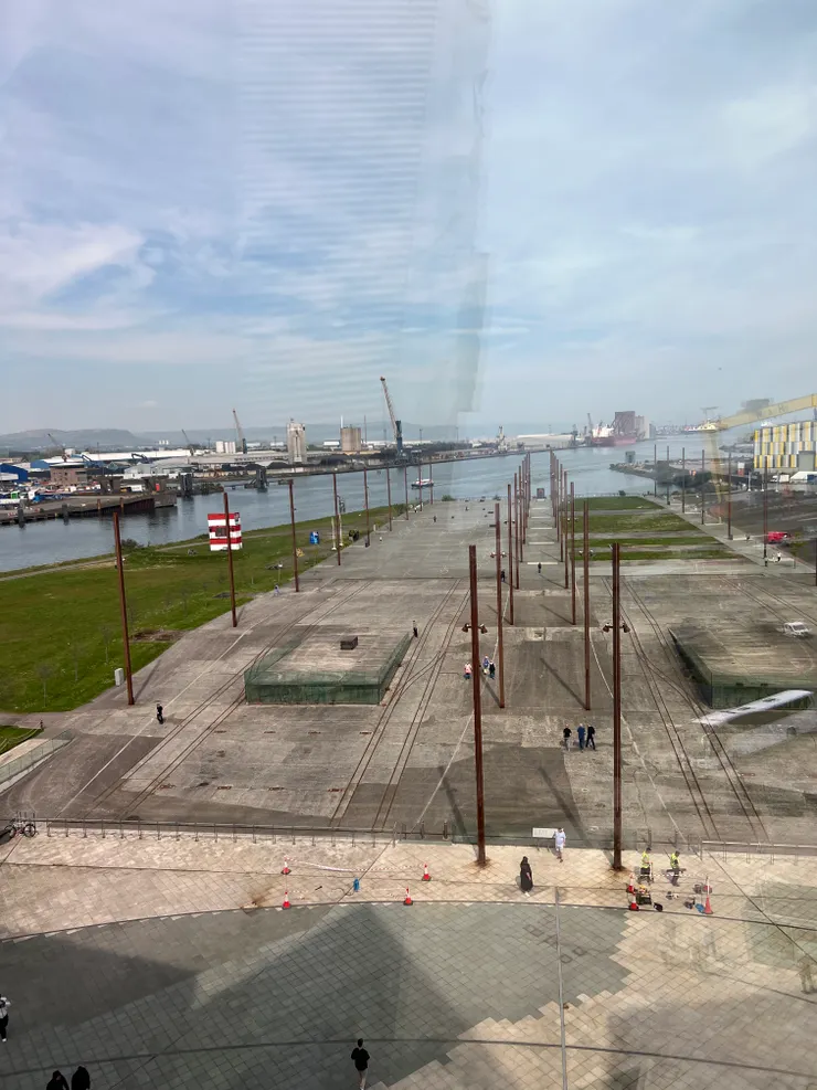 看到當年蓋鐵達尼號的場地,令人雞皮疙瘩(Joy攝於鐵達尼號博物館)