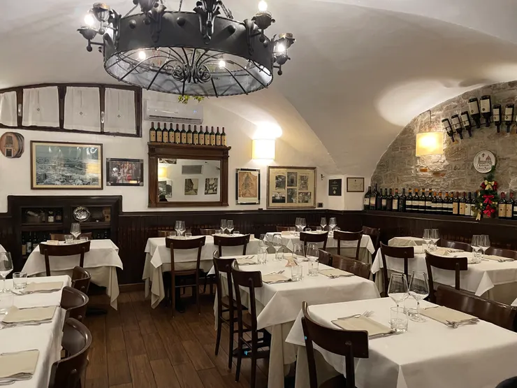 店內復古又典雅,服務態度也很親切