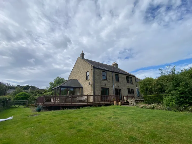 教授位於Newcastle鄉野的房子。我返台後也一直喜歡住在郊區勝於鬧區，不知是否也是受到教授影響？