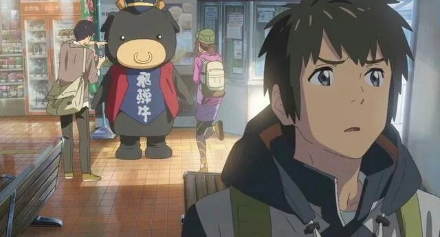 <<你的名字>>電影中男主在尋找女主路途的車站，後面就是飛驒古川車站的牛寶寶立牌