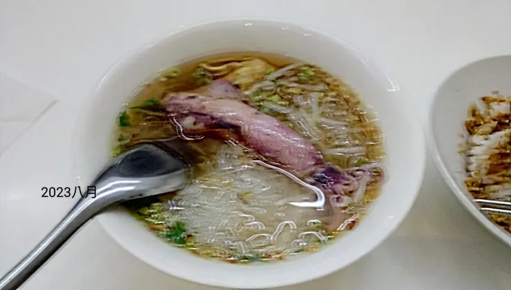 小卷米粉，沒注意到拍模糊了