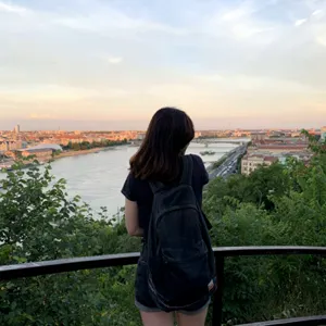 文組少女的沙龍