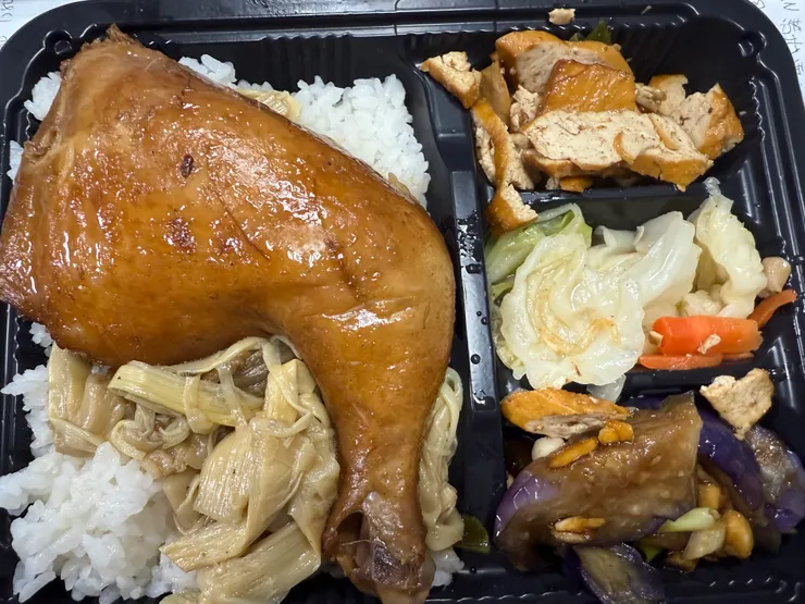 2025/11/18 雞腿便當