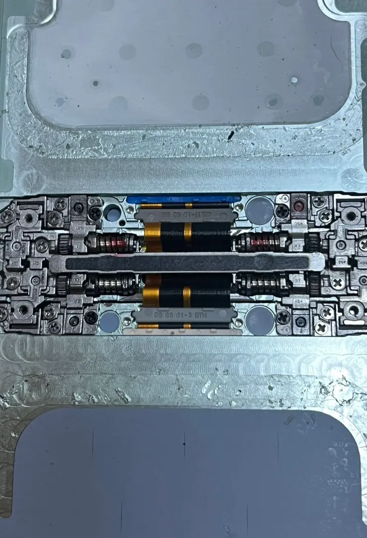 Z flip6 轉軸故障拆解