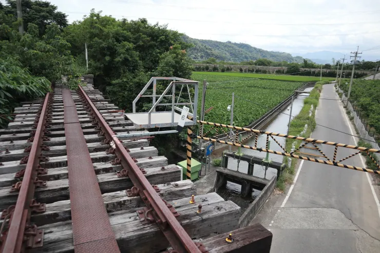 仍使用木枕的水圳橋
