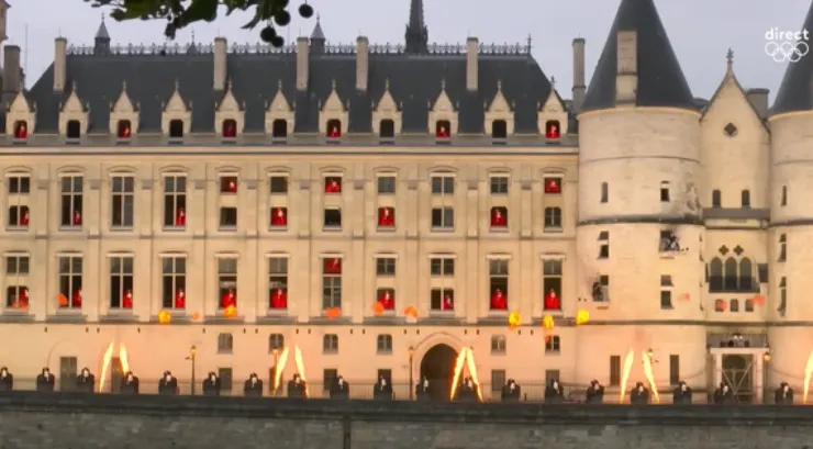 巴黎奧運表演,resource from YouTube