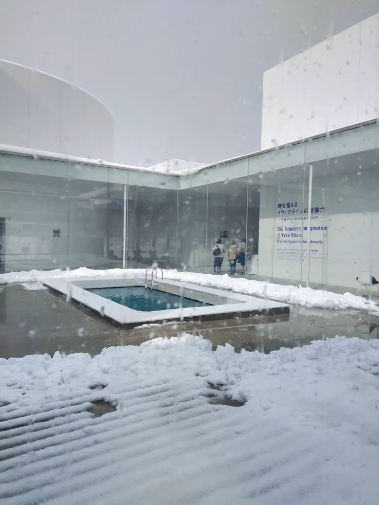 上面長這樣子,因天候關閉