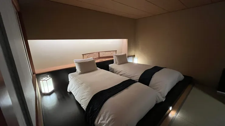 雖然是日式旅館,但入住的是雙人床。