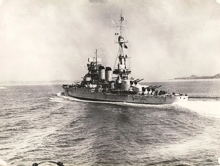 加富爾伯爵號戰艦，約1938年