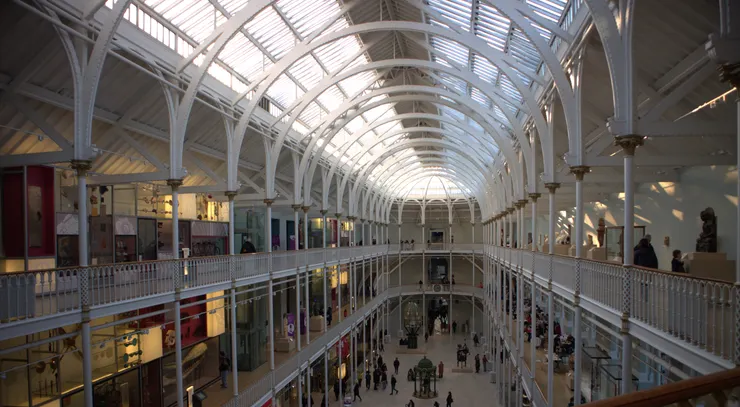 西元1888年竣工的蘇格蘭國立博物館 (National Museums Scotland)。