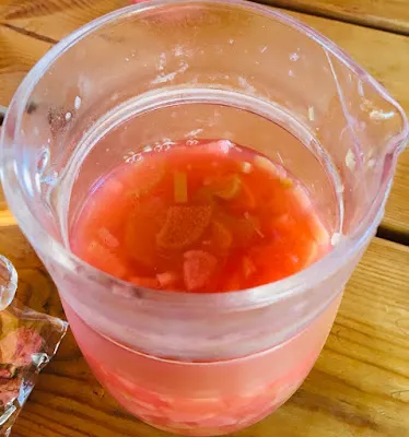 農場自製的果汁,裡面有滿滿的果肉。