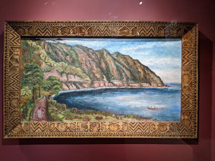 外框是原住民風格，蘭嶼達悟族拼板舟紋樣