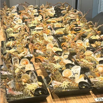 台北朋友大氣辦桌！宜蘭上乘三家 44 隻龍蝦拿出看家本領！