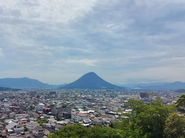 「讚岐富士」飯野山