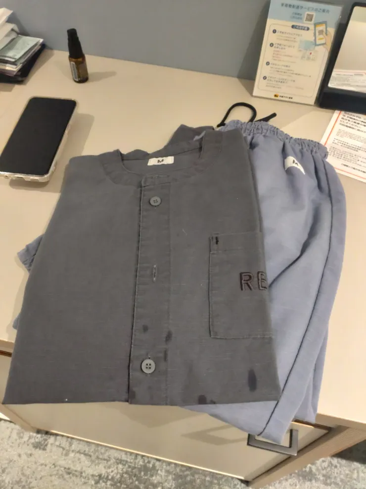 提供睡袍讓我們可以暫時換下白天的衣服