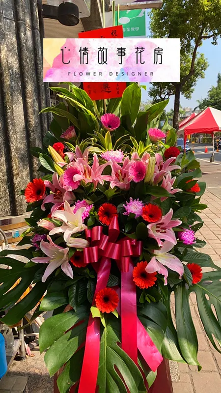 台南最大花店【心情故事花房】：優質羅馬柱花柱，線上訂購方便又快捷