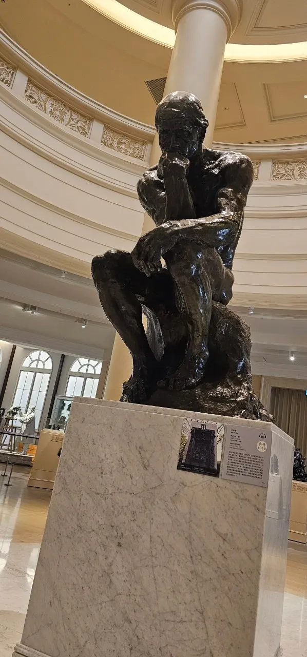 奇美博物館-羅丹 沉思者